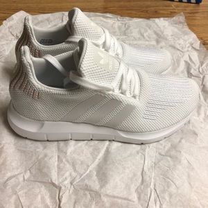 Adidas Swift Run